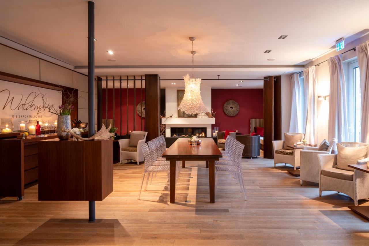 Landhotel 3Kronen Adelsdorf Exteriör bild
