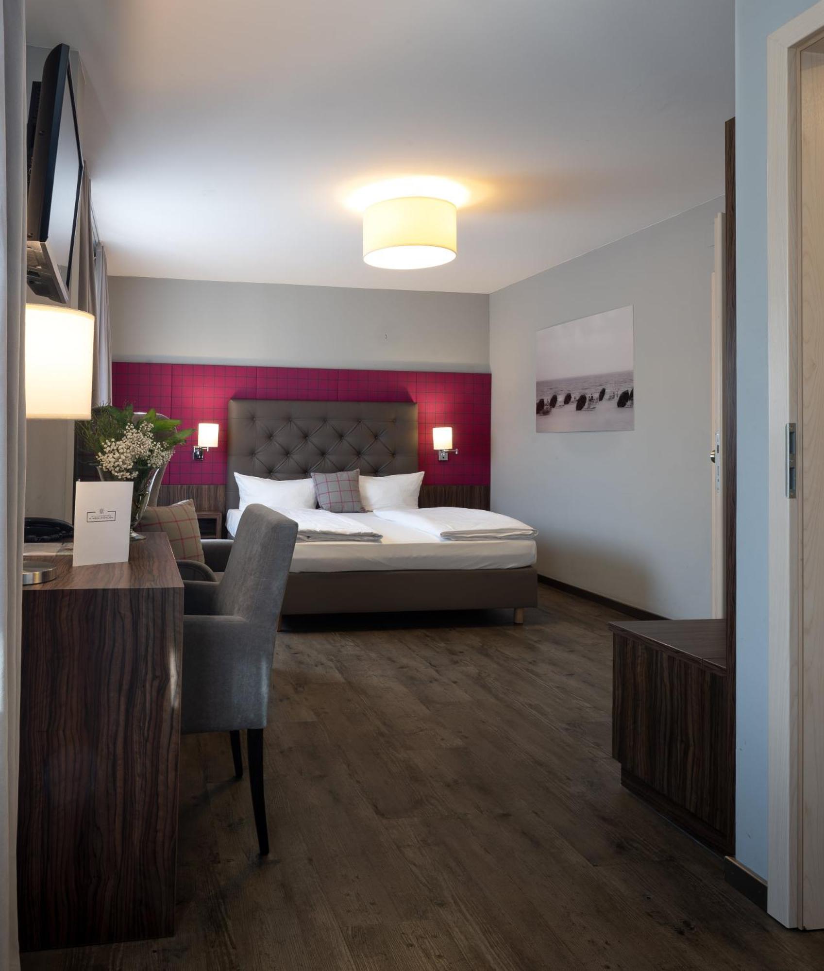 Landhotel 3Kronen Adelsdorf Exteriör bild