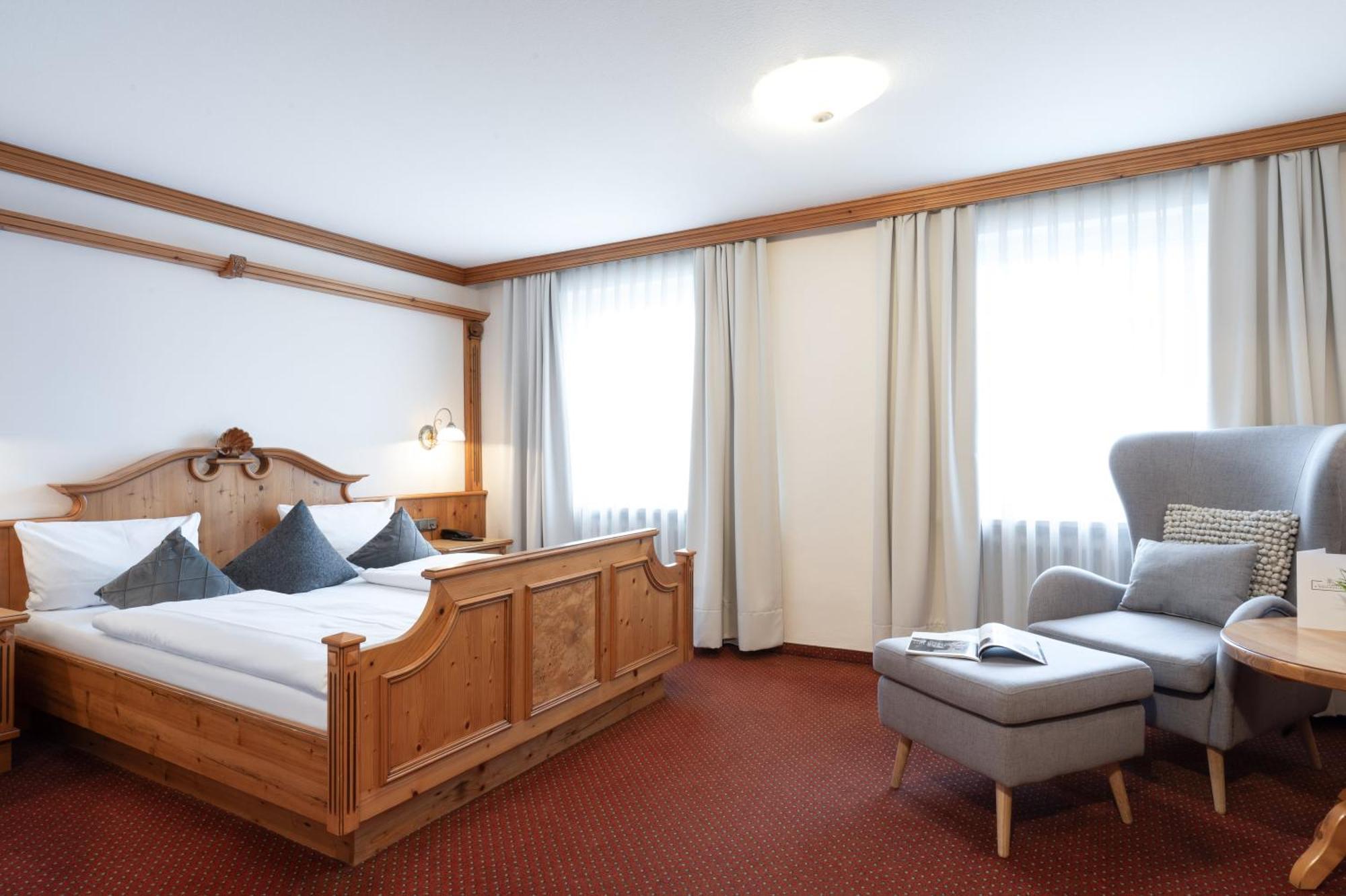 Landhotel 3Kronen Adelsdorf Exteriör bild